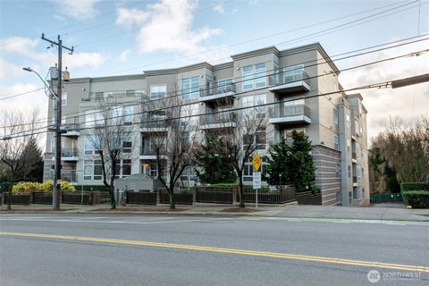 3221 SW Avalon Way 313 Seattle WA 98126