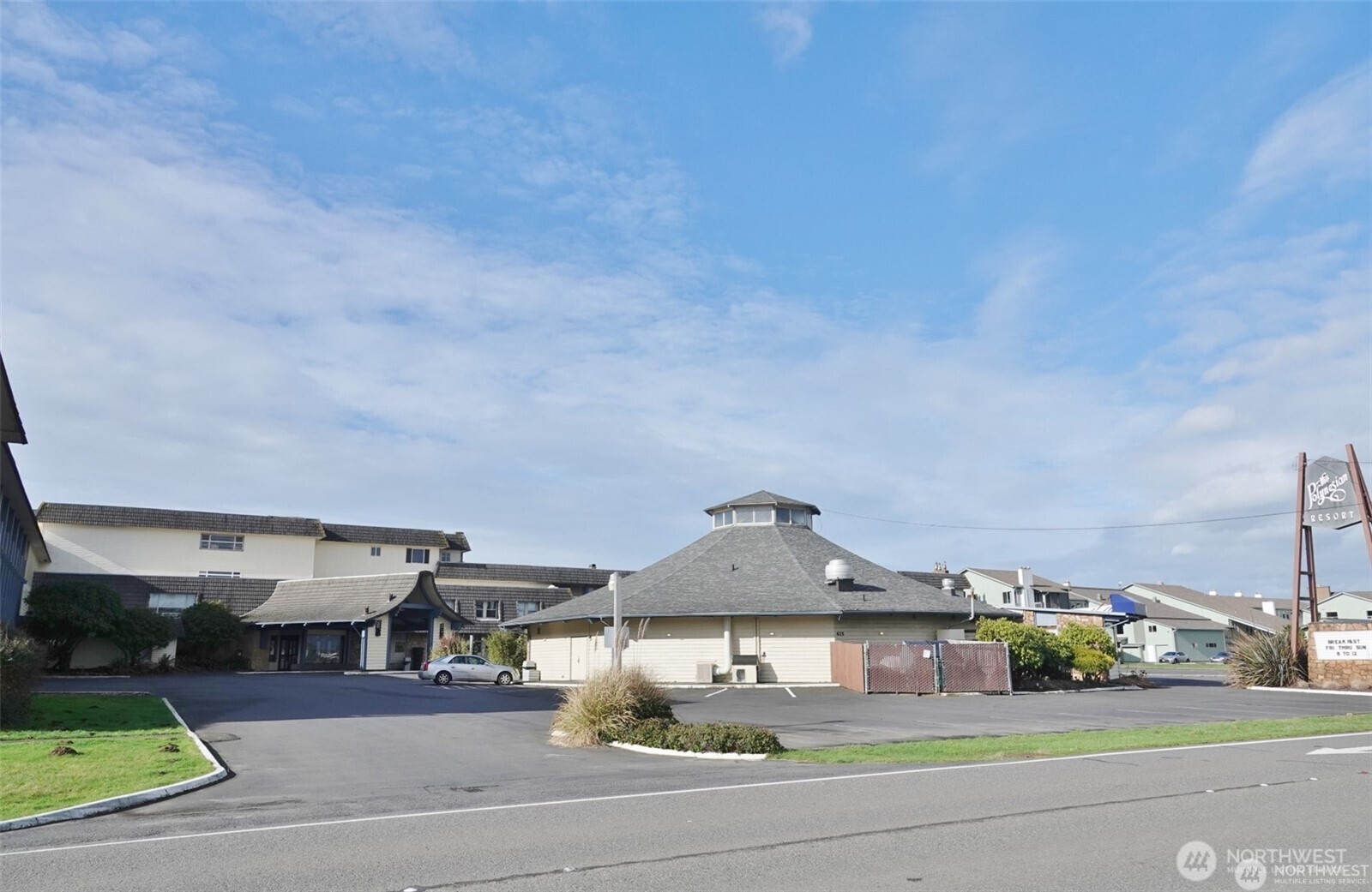 615 Ocean Shores Boulevard NW 319