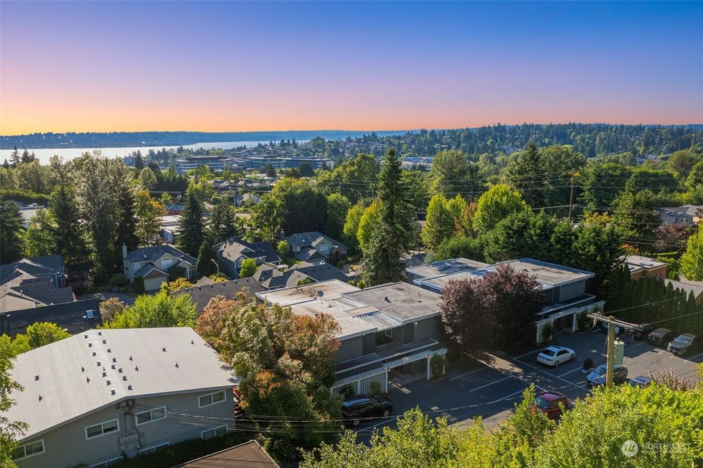 Photo of 1113 Kirkland Avenue #2B, Kirkland, WA 98033 (MLS # 2139244)