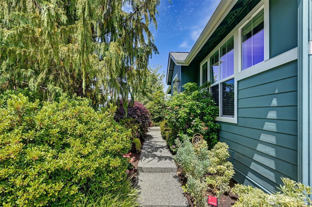 Photo of 12412 243rd Terrace NE, Redmond, WA 98053 (MLS # 2397849)