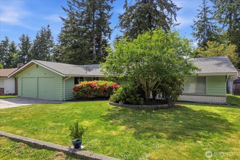 Photo of 11028 23rd Drive SE, Everett, WA 98208 (MLS # 2536973)