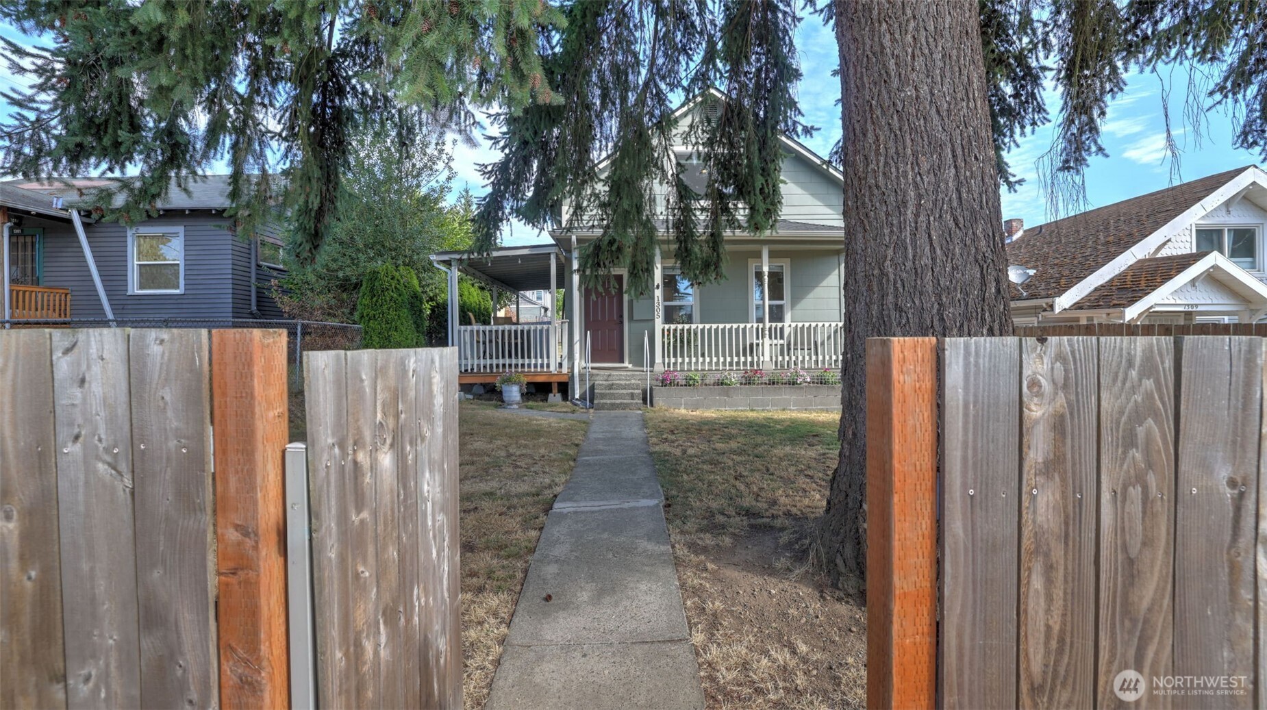 1305 E Fairbanks Street