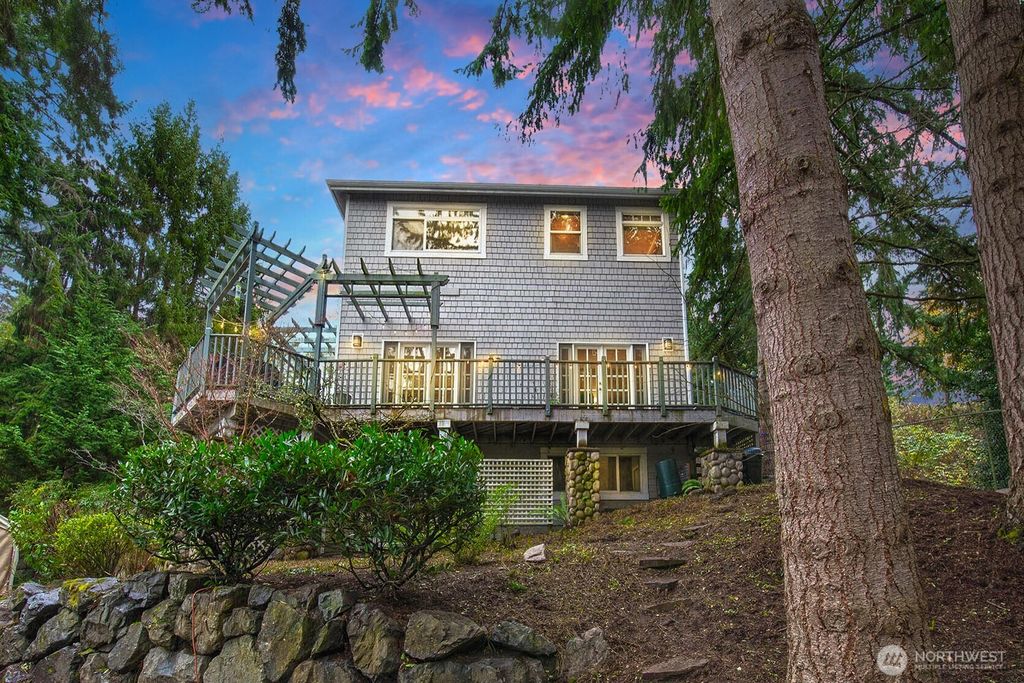Photo of 12117 Clearview Drive, Edmonds, WA 98026 (MLS # 2458521)