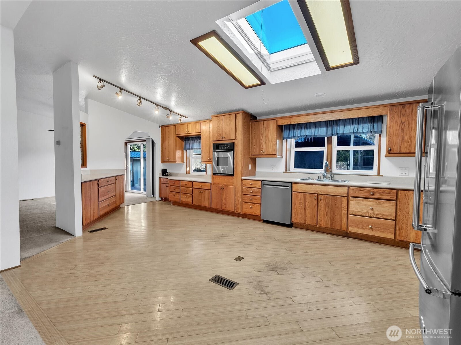 10914 94th Street NE