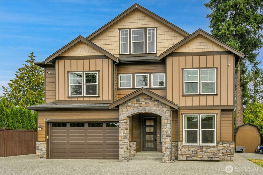 Photo of 11007 6th Avenue W, Everett, WA 98204 (MLS # 2419032)