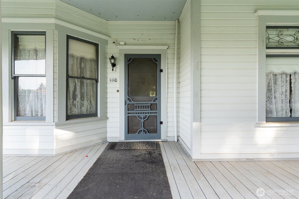 Photo of 1110 D Street, Vader, WA 98593 (MLS # 2457619)