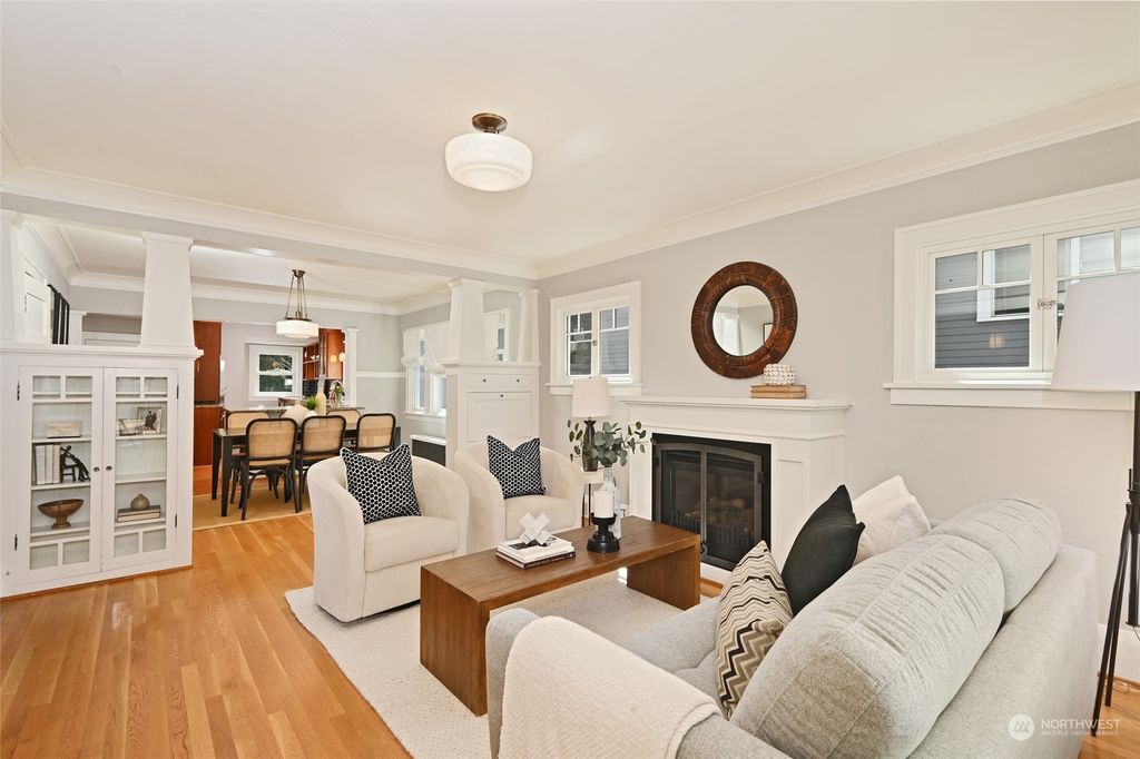 Photo of 1810 6th Avenue W, Seattle, WA 98119 (MLS # 2052178)