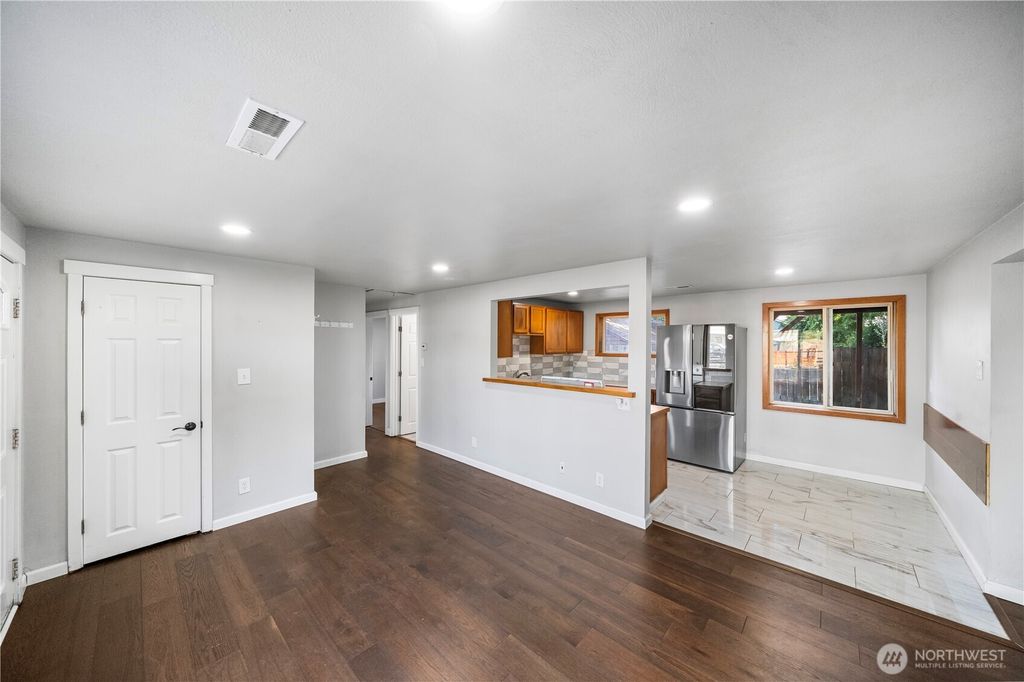 Photo of 4908 236th ST SW St, Mountlake Terrace, WA 98043 (MLS # 2418648)