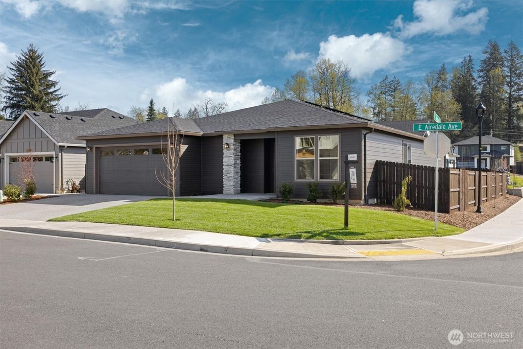 Photo of 151 E Airedale Avenue, La Center, WA 98629 (MLS # 2525410)