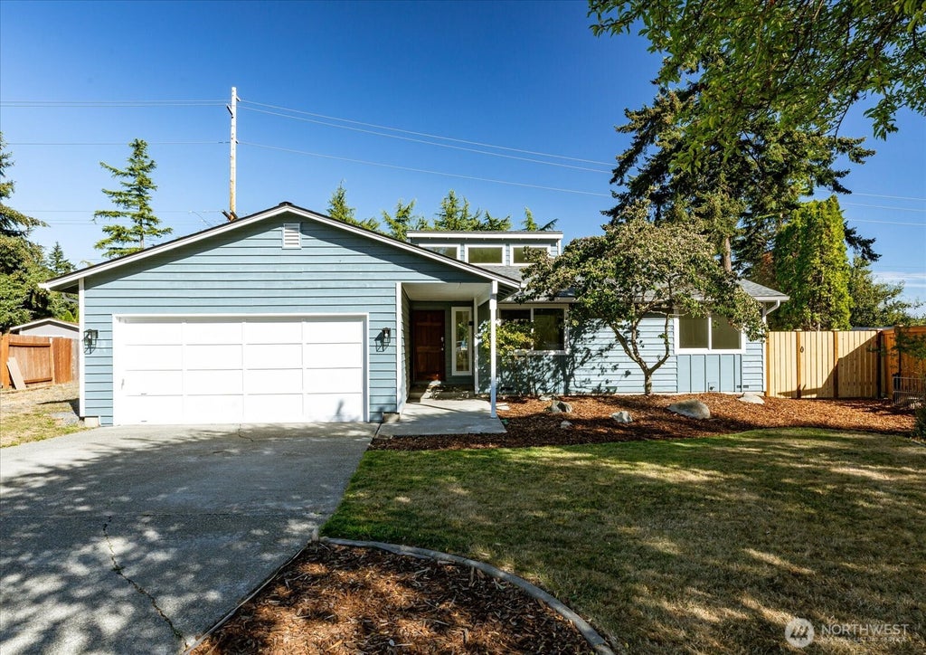 Photo of 1501 SW Periwinkle Lane, Oak Harbor, WA 98277 (MLS # 2575980)