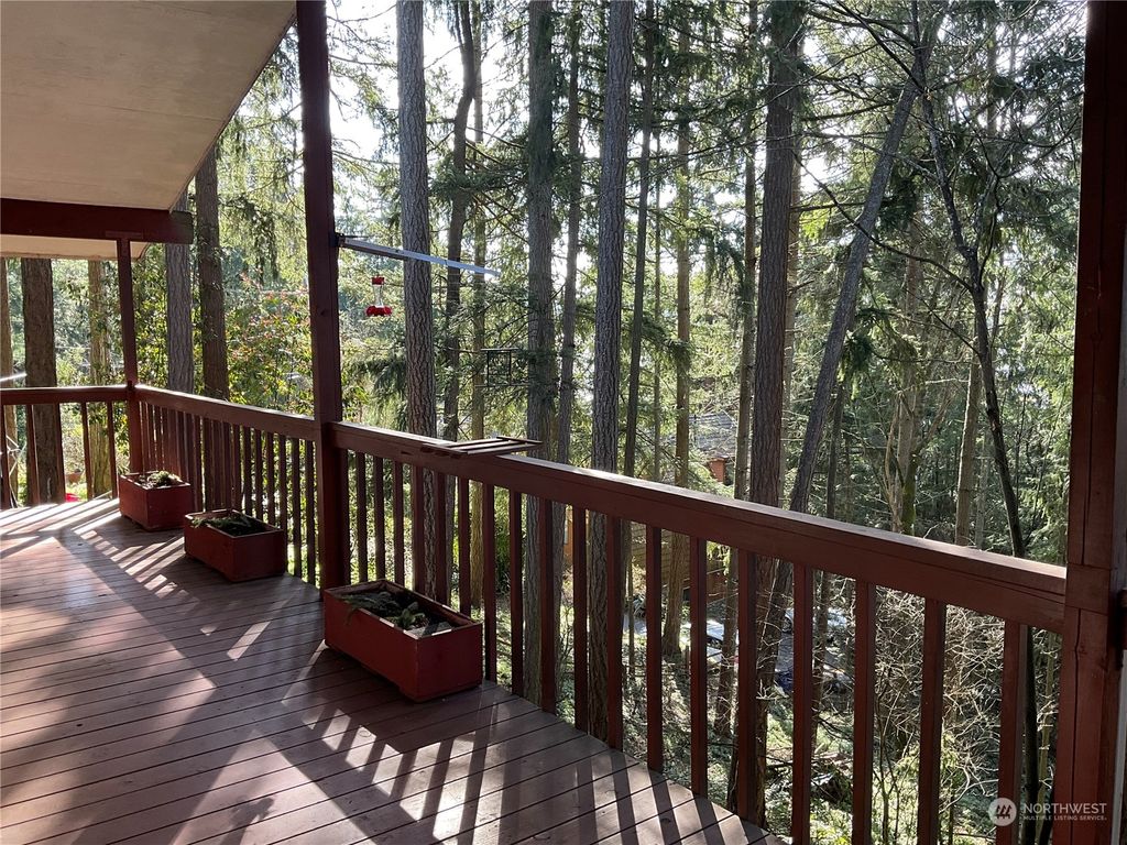 Photo of 1111 207th Place NE, Sammamish, WA 98074 (MLS # 2198981)