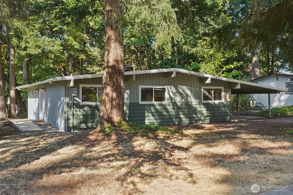 Photo of 9015 171st Avenue NE, Redmond, WA 98052 (MLS # 2434750)