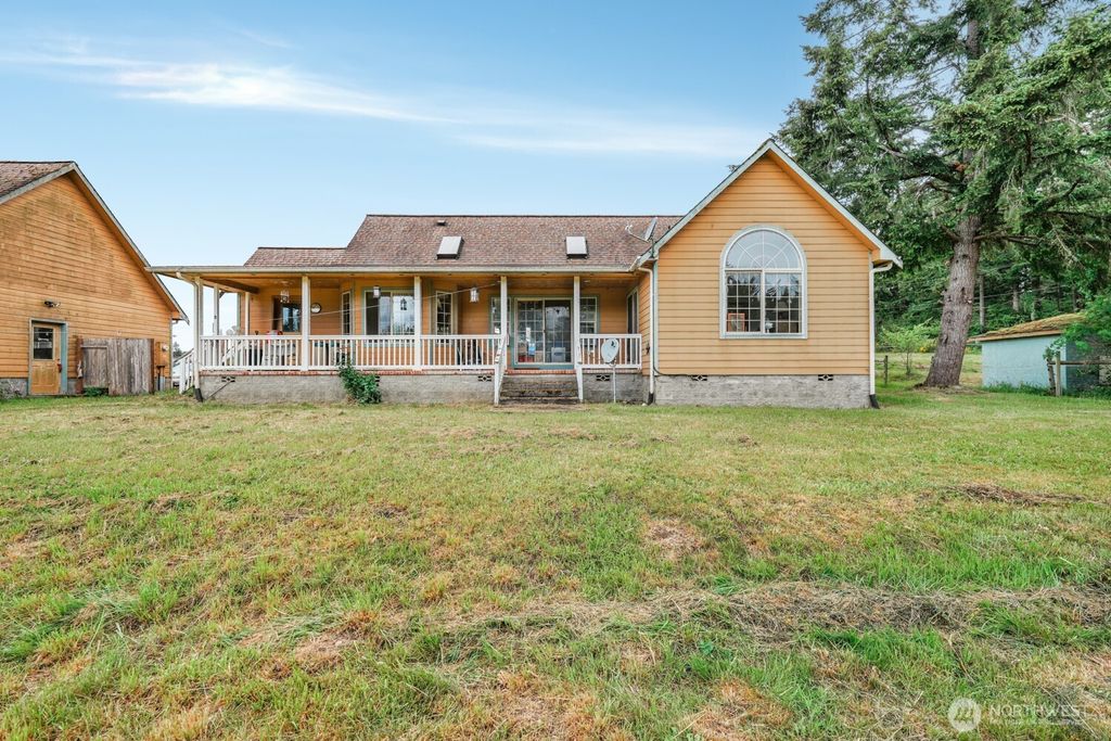 Photo of 2637 140th Avenue SW, Tenino, WA 98589 (MLS # 2503389)