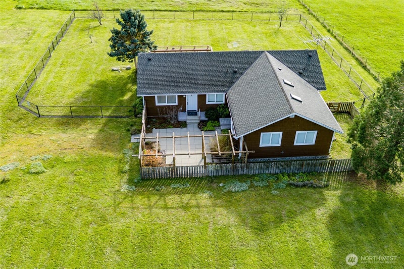 549 Davis Bay Road