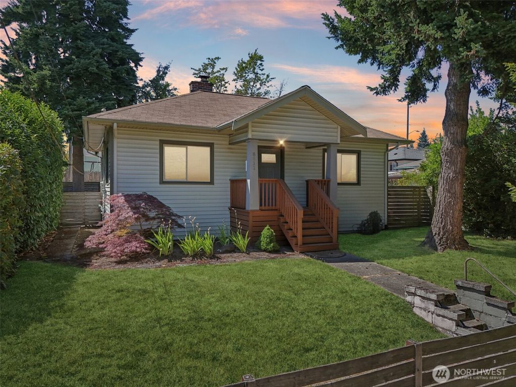 Photo of 8811 35th Avenue SW, Seattle, WA 98126 (MLS # 2409865)