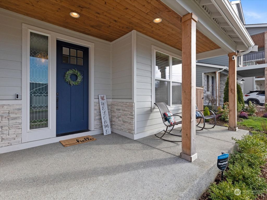 Photo of 4021 60th Avenue NE, Marysville, WA 98270 (MLS # 2198373)