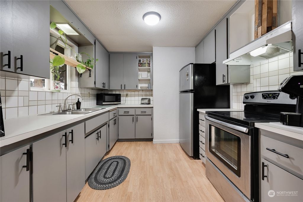 listing image 9364780514294470198