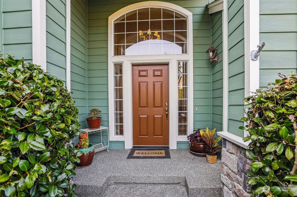 Photo of 19508 12th Avenue W, Lynnwood, WA 98036 (MLS # 2146811)