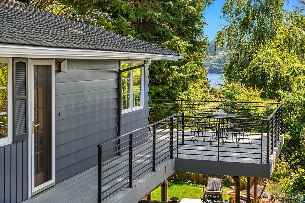 Photo of 16524 37th Avenue NE, Lake Forest Park, WA 98155 (MLS # 2420728)