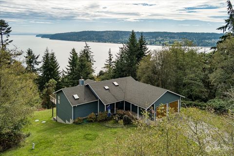 A home in Oak Harbor