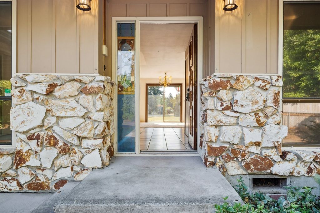 Photo of 19831 SE 370th Place, Auburn, WA 98092 (MLS # 2165342)