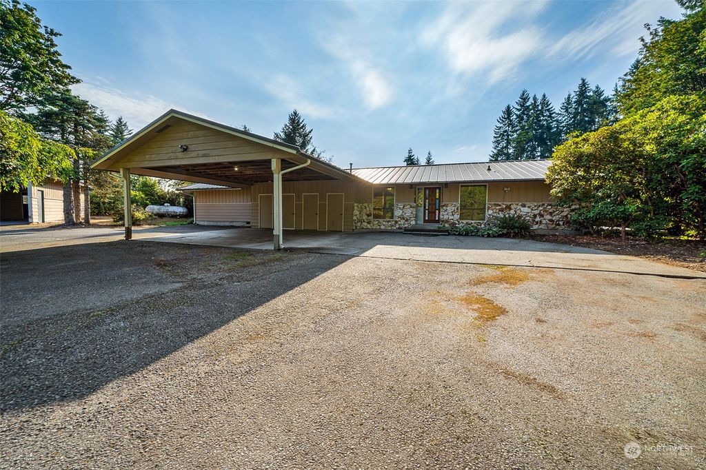 Photo of 19831 SE 370th Place, Auburn, WA 98092 (MLS # 2165342)