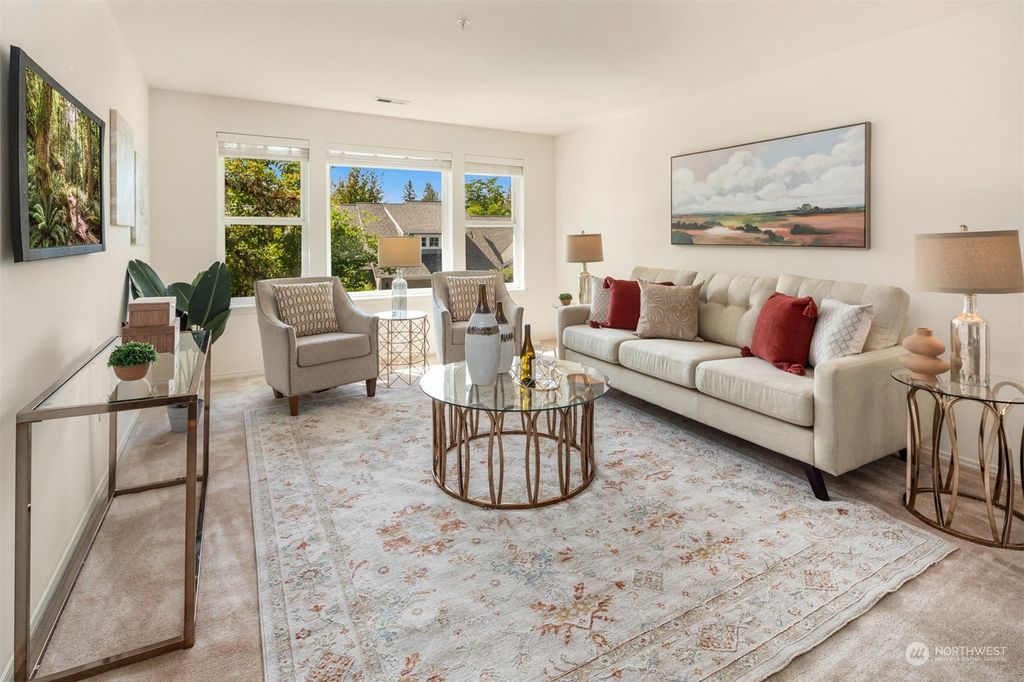 Photo of 22466 SE 37th Terrace, Issaquah, WA 98029 (MLS # 2277409)