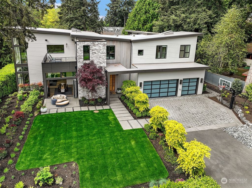 Photo of 3617 73rd Avenue SE, Mercer Island, WA 98040 (MLS # 2234552)