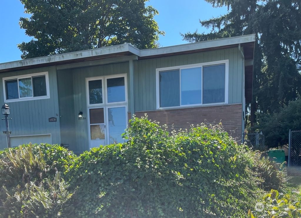 Photo of 14520 Burke Avenue N, Shoreline, WA 98133 (MLS # 2186737)