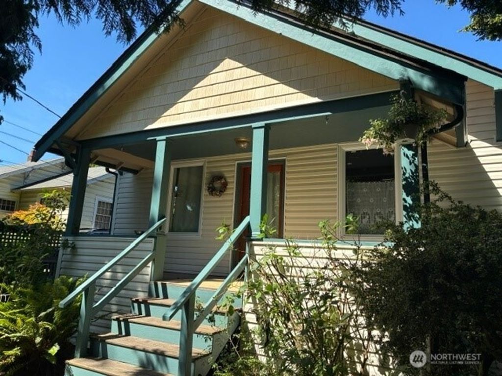 Photo of 8045 26th Avenue NW, Seattle, WA 98117 (MLS # 2539348)