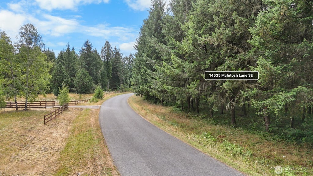 Photo of 14535 McIntosh Lane SE, Tenino, WA 98589 (MLS # 2562176)