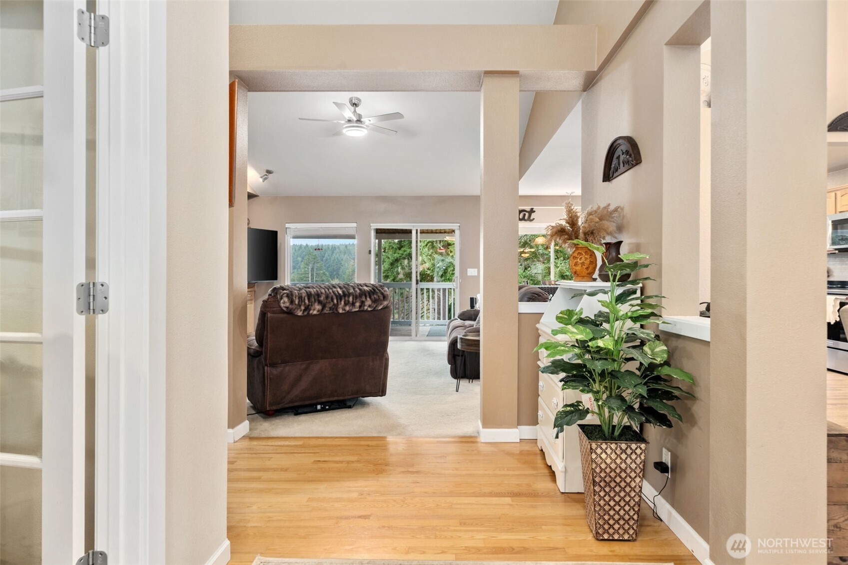 601 E Soderberg Road