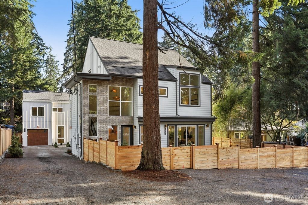 Photo of 13746 Stone Avenue N, Seattle, WA 98133 (MLS # 2456875)