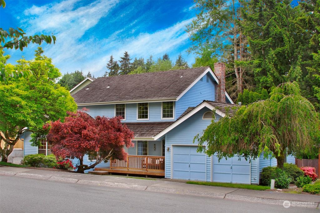 Photo of 16105 70th Avenue NE, Kenmore, WA 98028 (MLS # 2245547)