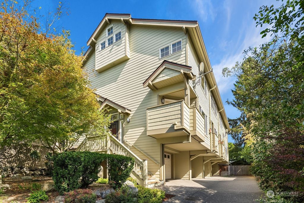 Photo of 4418 Corliss Avenue N #A, Seattle, WA 98103 (MLS # 2293134)