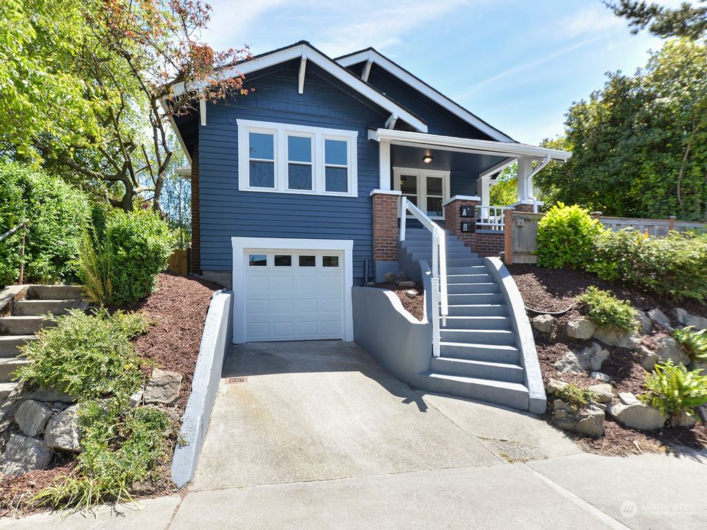 Photo of 6826 15th Avenue NE, Seattle, WA 98115 (MLS # 2248281)