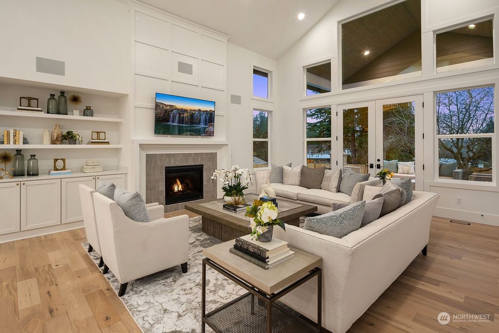 Photo of 14732 SE Eastgate Drive, Bellevue, WA 98006 (MLS # 2058767)