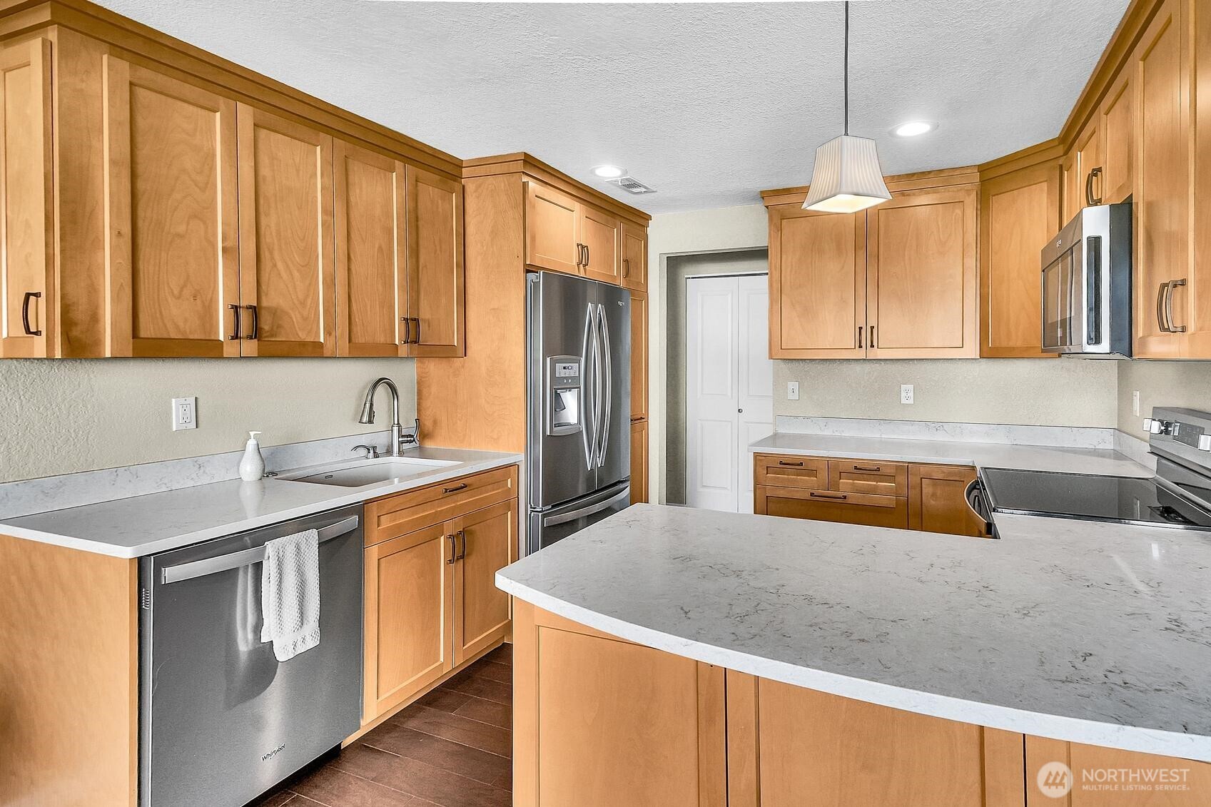 1113 5th Avenue S 208