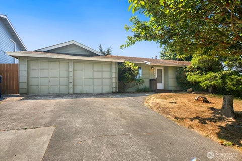Photo of 12641 SE 169th PL PL, Renton, WA 98058 (MLS # 2570839)