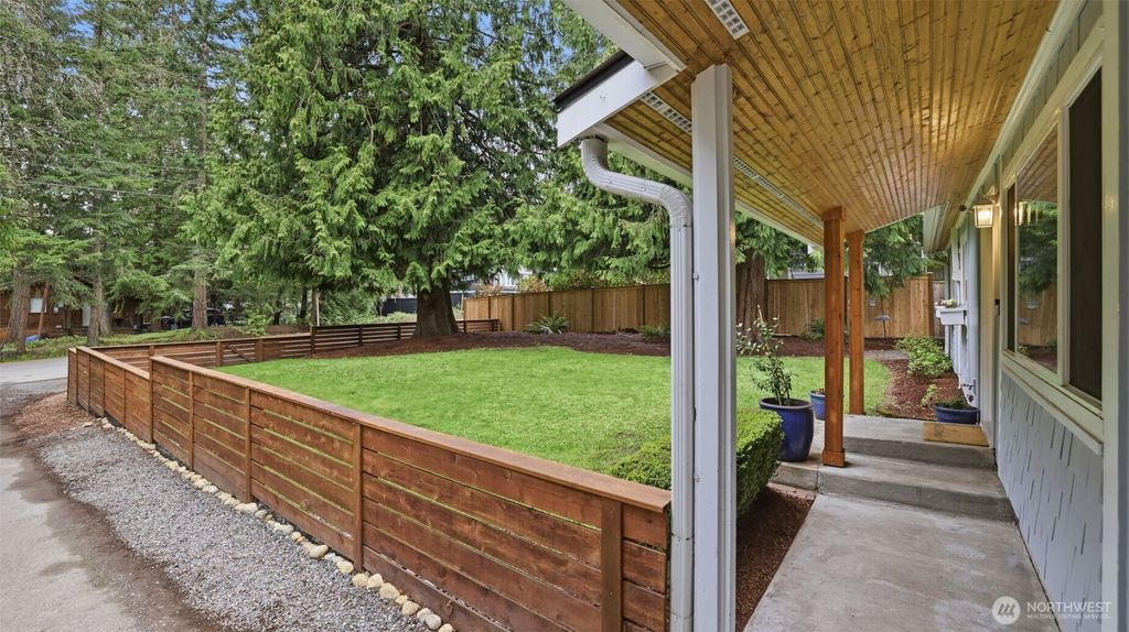 Photo of 840 211th Place NE, Sammamish, WA 98074 (MLS # 2512190)