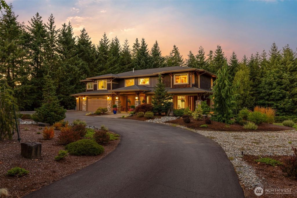 Photo of 22118 SE Sawyer Ridge Way, Black Diamond, WA 98010 (MLS # 2419512)