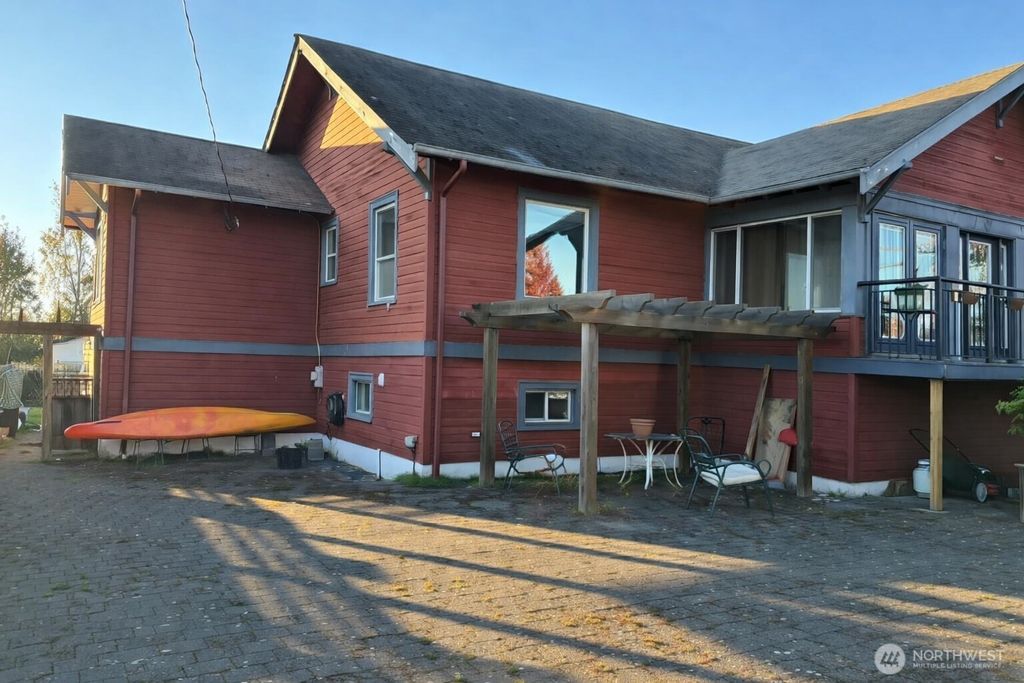 Photo of 465 Tyee Drive, Point Roberts, WA 98281 (MLS # 2501029)