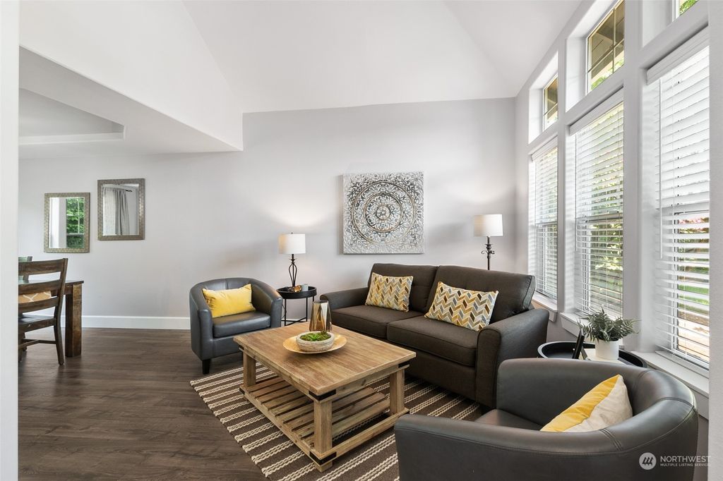 Photo of 37321 18th Avenue S, Federal Way, WA 98003 (MLS # 2051708)