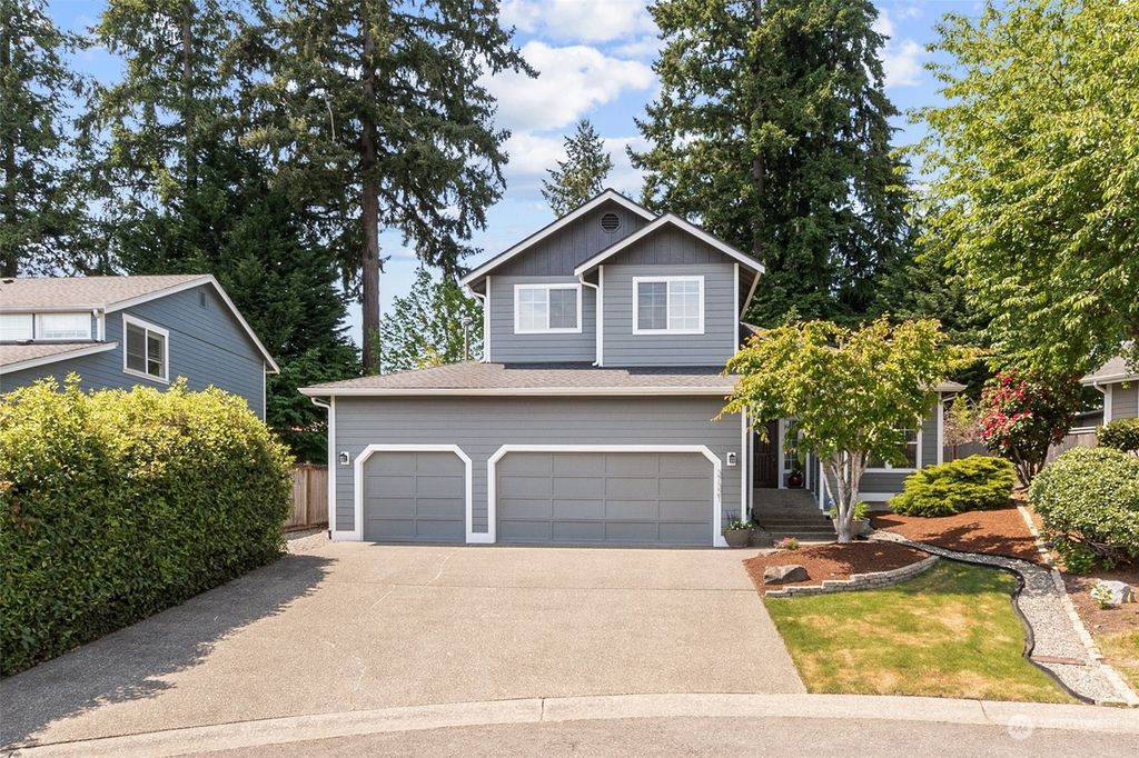 Photo of 37321 18th Avenue S, Federal Way, WA 98003 (MLS # 2051708)