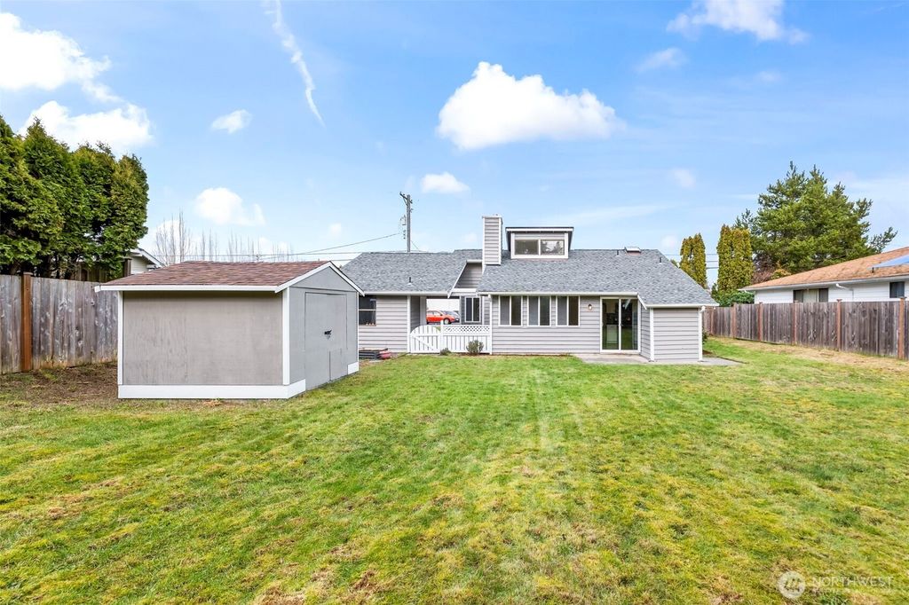 Photo of 8410 29th Street W, University Place, WA 98466 (MLS # 2493587)