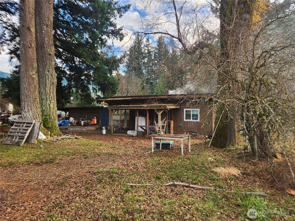Photo of 125 Edmonds Road, Packwood, WA 98361 (MLS # 2457086)