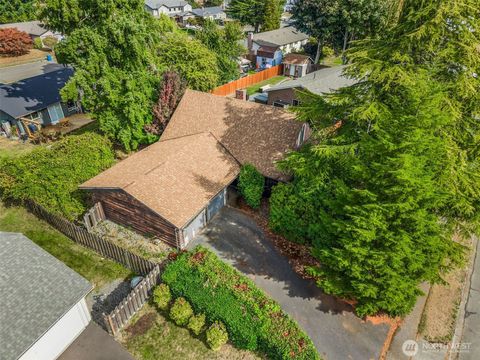 Photo of 5417 173rd Place SW, Lynnwood, WA 98037 (MLS # 2441542)