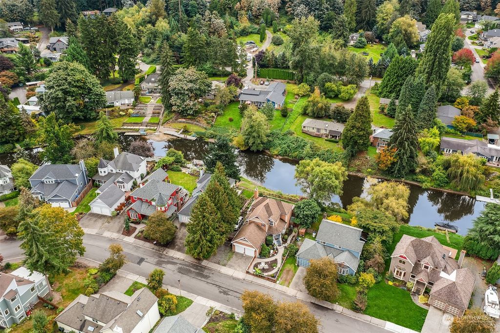 Photo of 11119 NE 174th Street, Bothell, WA 98011 (MLS # 2296452)
