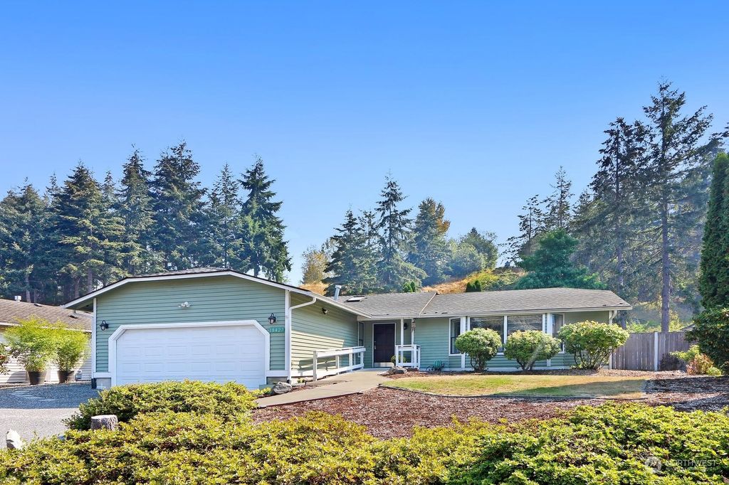 Photo of 18427 71st Avenue W, Lynnwood, WA 98037 (MLS # 2000442)