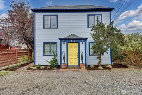 Photo of 717 Franklin Street, Port Townsend, WA 98368 (MLS # 2455220)